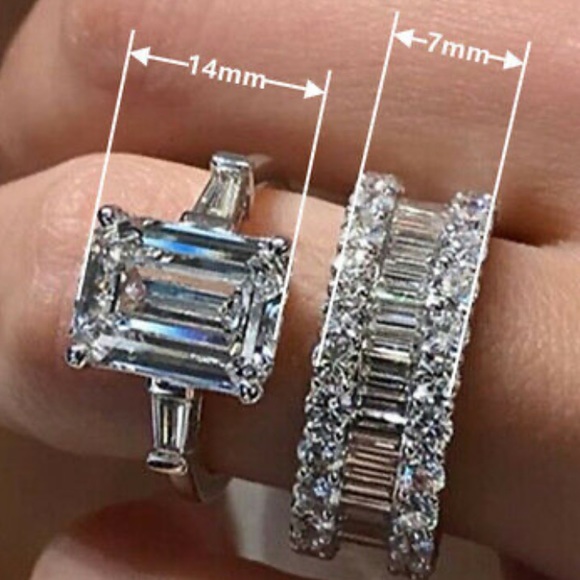 NWT GORGEOUS 925 STERLING Silver Diamond 💍 Engagement Rings Set - Picture 2 of 2